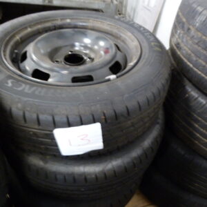 Band set 185/65/15 zomer Vredestein