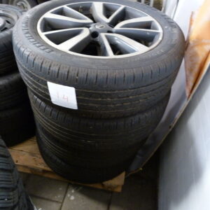 Band set 225/55/19 Goodyear suv 4x4 met sensoren zomer set