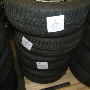 Band set 215/65/16 Kuhmo op stalen velgen